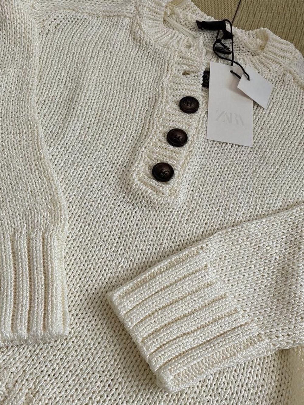 ✨ ZARA Fall Minimalist Buttoned Knit Jumper Sweater Cream White Size Small NWT
